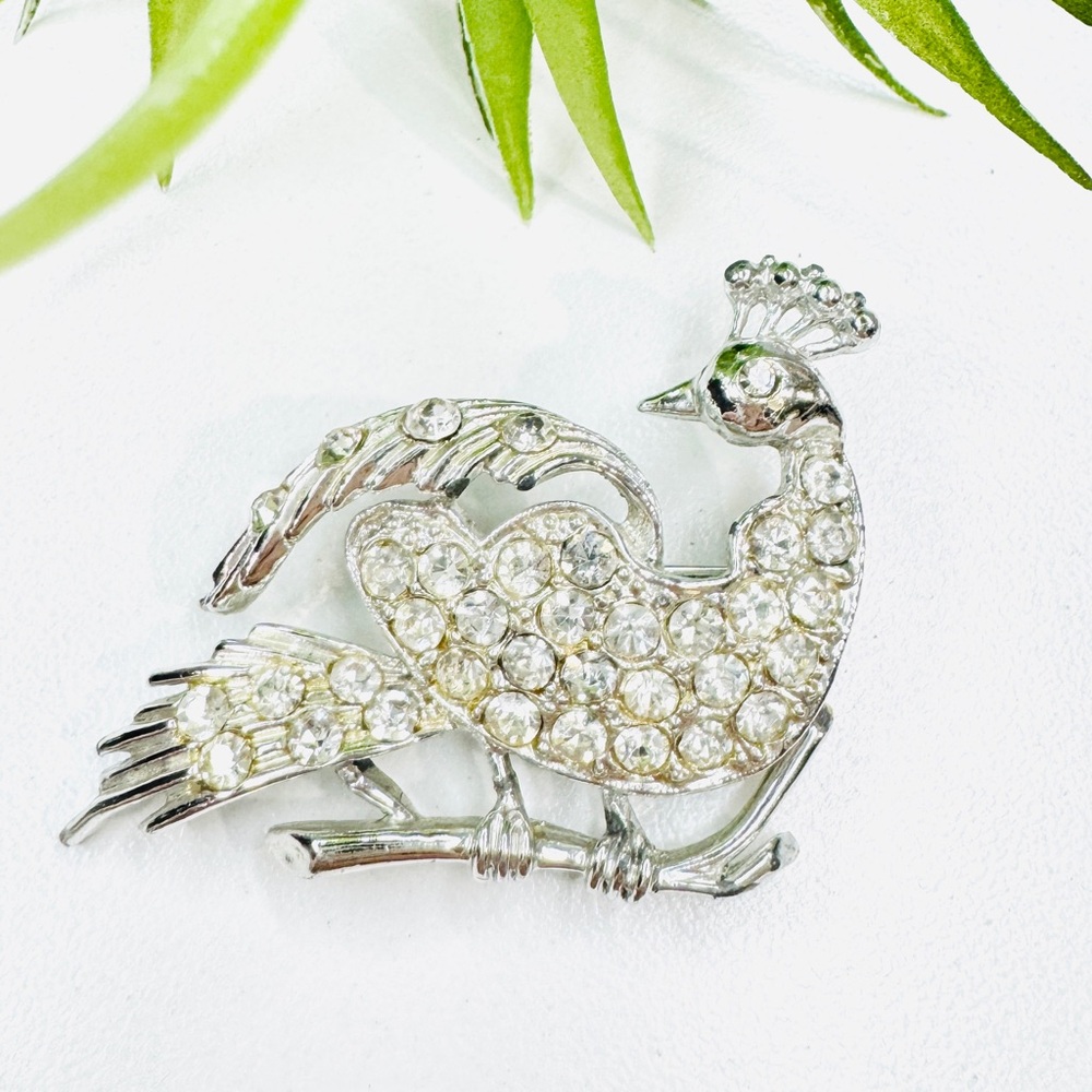 Vintage Peacock Rhinestone Silver Tone Brooch